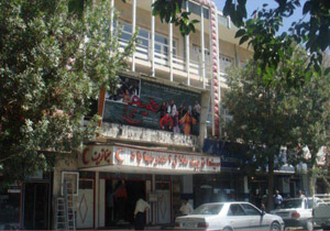 تلاش ها برای بازسازی و بازگشایی دوباره سینمای مهاباد همچنان ادامه دارد