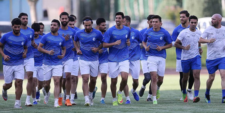 رونمایی از تمرین استراماچونی در حضور هواداران استقلال