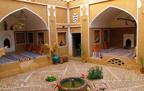 نصف جهان، رکورددار اقامتگاه&zwnj;های بومگردی/رشد ۲۵ درصدی ورود گردشگران به اقامتگاه&zwnj;های تاریخی