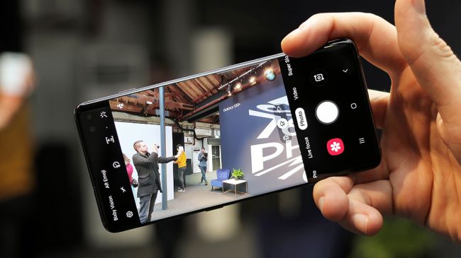 اضافه شدن قابلیت حالت شب به گلکسی S10 Plus آمریکایی&zwnj;ها