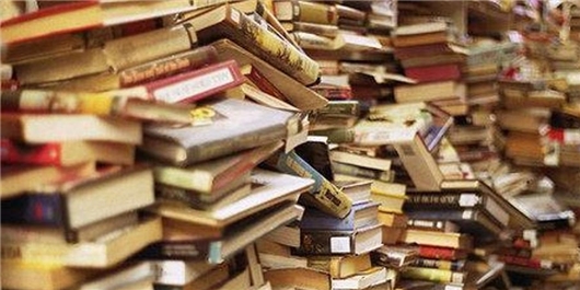 عوامل موثر در قاچاق کتاب