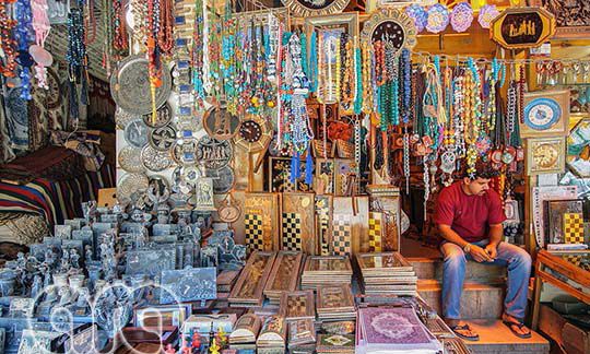 صنایع دستی، دمیدن روح زیبایی و طراوت به زندگی انسان هاست