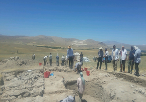 آغاز سومین فصل کاووش در تپه آنا قیزلی روستای چورس چایپاره با مشارکت اتریشی‌ها