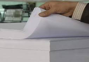 کشف و ضبط انبار احتکار کاغذ در مرودشت