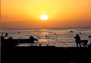 غروب زیبای خورشید در ساحل زیباکنار + فیلم