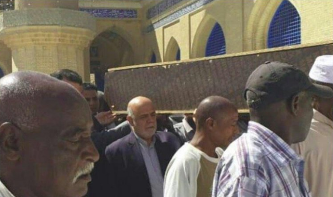 حضور سفير ايران در مراسم تشییع یکی از نظافت&zwnj;چی&zwnj;های سفارتخانه+تصویر