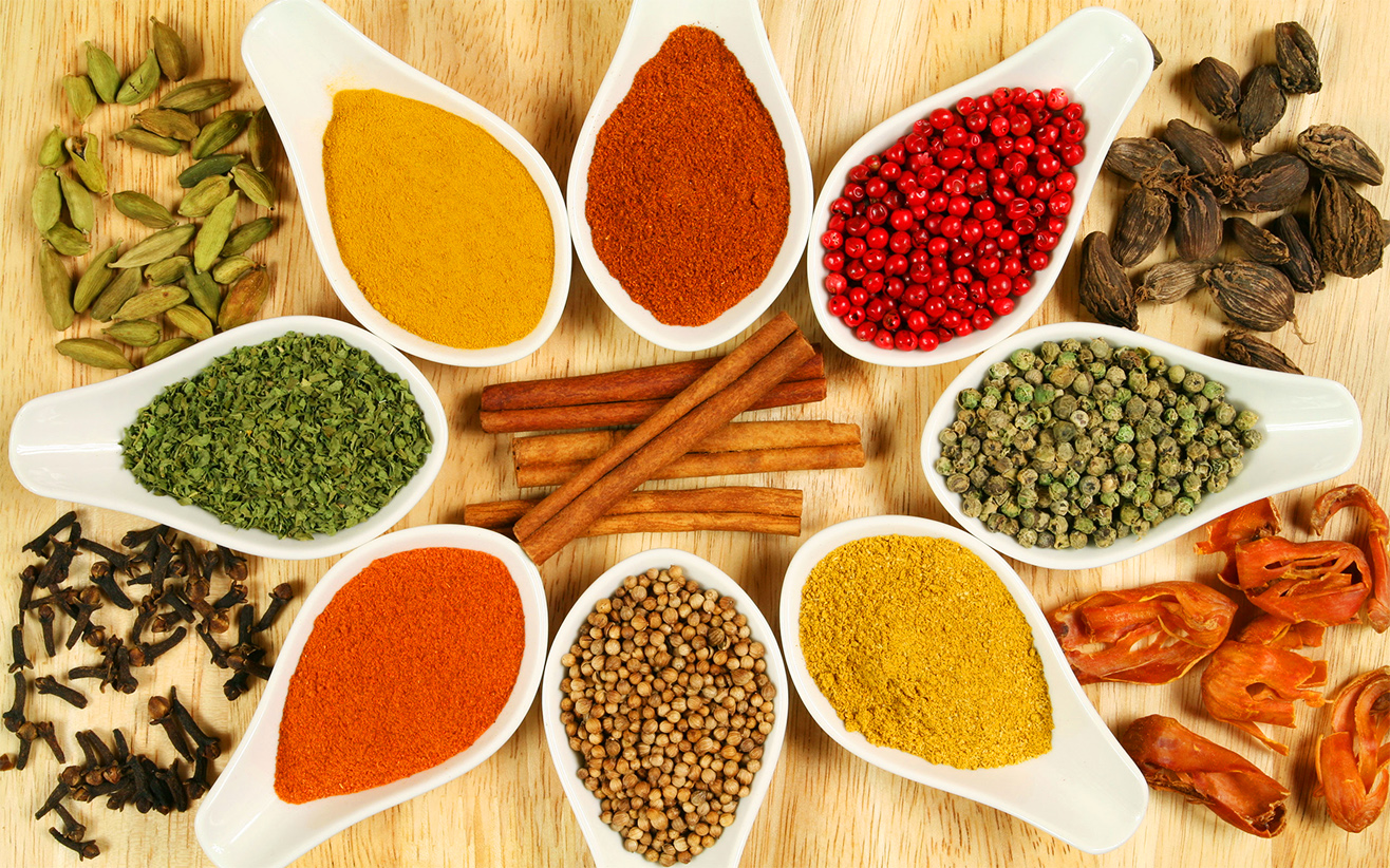 چرا باید به غذاهایمان ادویه اضافه کنیم؟