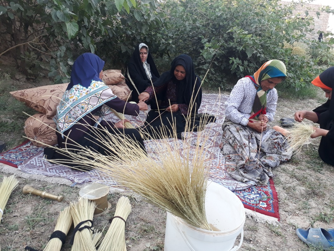 رونق جاروبافی سنتی در هیرمند