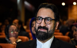 ایجاد بازار هنر‌های تجسمی تنها برعهده حراج نیست