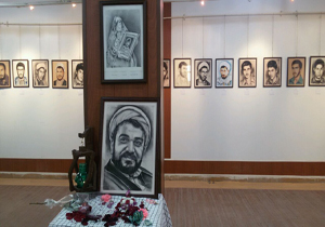 خواهر شهید، نقاشی شهدای کازرون را به تصویر کشید