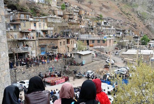برگزاری مراسم آیینی، سنتی پیرداغی روستای کیویج -مراسم شکرگزاری