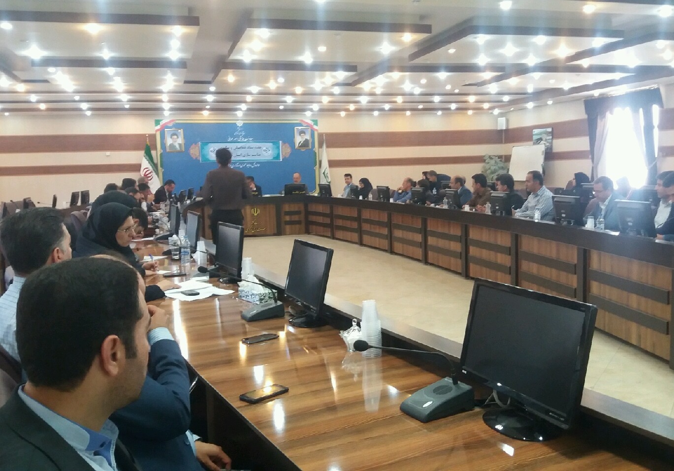 بررسی میزان مناسب سازی معابر عمومی استان مرکزی برای معلولان و ساخوردگان