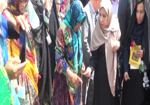 بازدید معاون زنان ریاست جمهوری از طرح توانمندی زنان عشایر در فیروزآباد