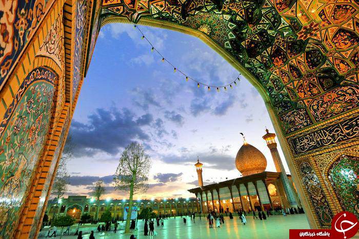 چراغ سرزمین مشاعیر ایران که بود؟