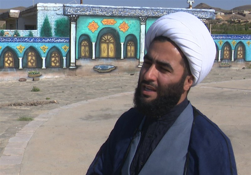 خدمت بدون منت یک روحانی جهادگر &zwnj;&zwnj;&zwnj;&zwnj;برای اهالی روستا + عکس