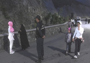 با افراد بدحجاب در مناطق گردشگری برخورد قاطع می‌شود