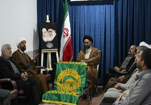 استقبال امام جمعه پلدختر از کاروان «زیرسایه خورشید»