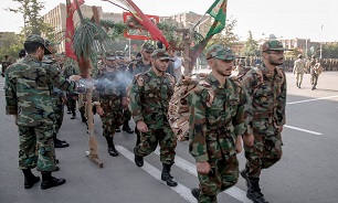 دانشجویان جدیدالورود ارتش به دوره رزم مقدماتی اعزام شدند