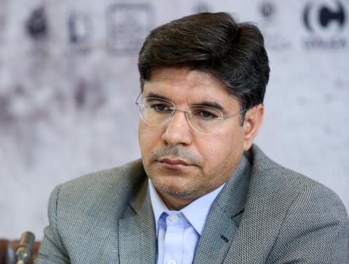 توهین معاون فرهنگی شهرداری مشهد به خبرنگاران / اکتفا به یک عذرخواهی ساده در تلگرام