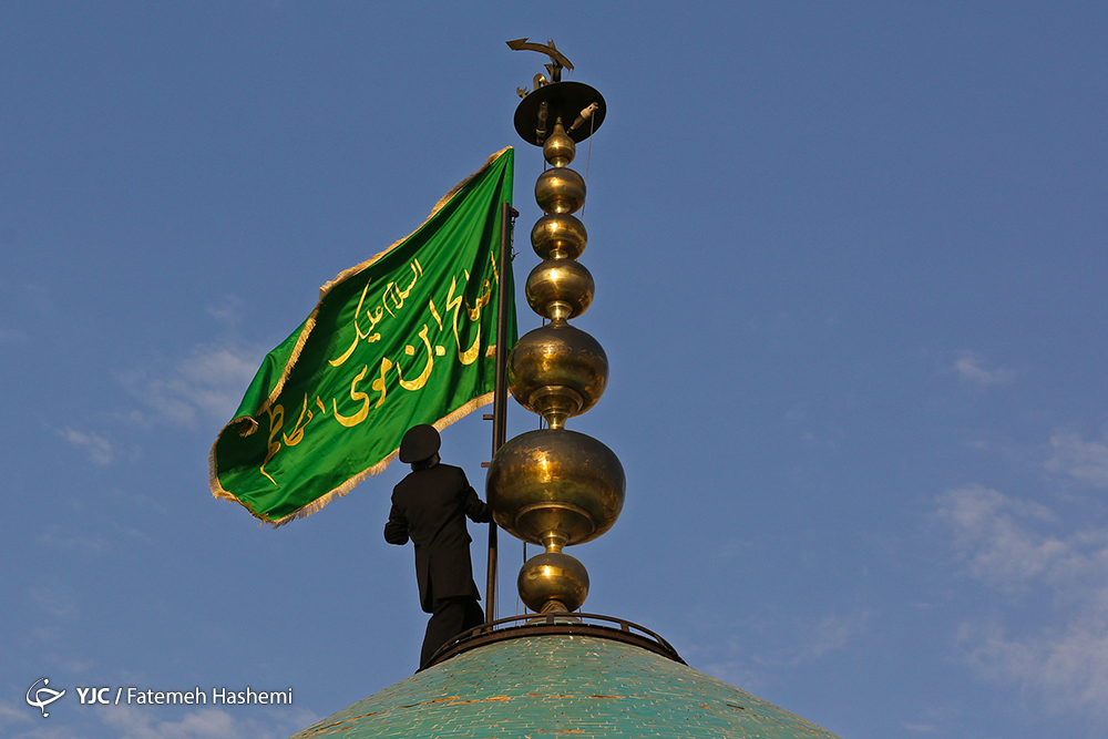 تجمع دختران محجبه در امامزاده صالح (ع)