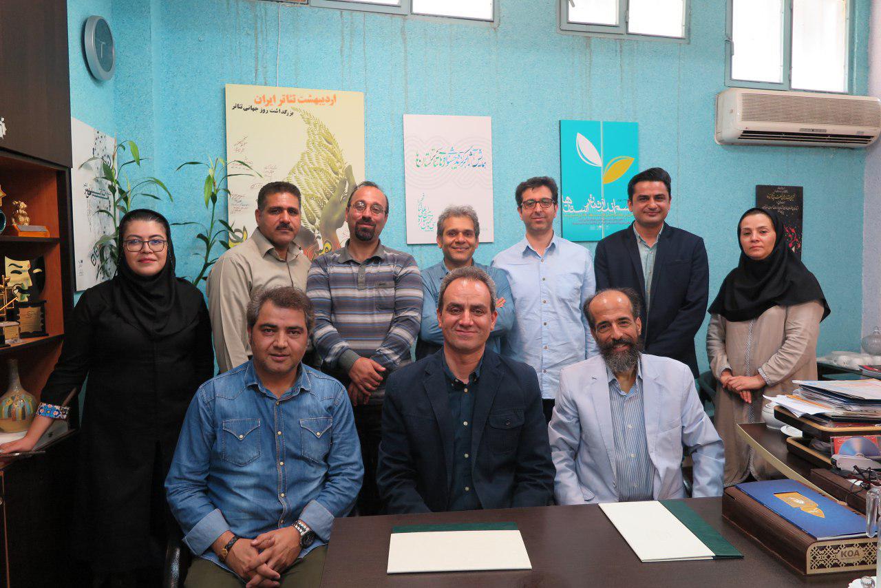 کرمی: موافق تغییر نبودم/الوند:زیربنای قوای تئاتر تهران، تئاتر استان‌هاست