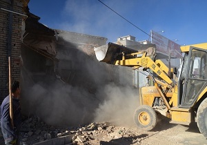 تخریب ۷ مغازه در پارک ملت کردستان