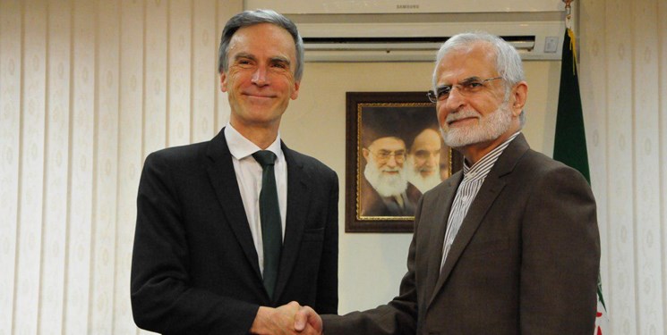تاکنون دو مورد از تعهدات خود در قِبال برجام را متوقف کردهایم/ براساس برجام از تعهدات خود کم خواهیم کرد تاکنون دو مورد از تعهدات خود در قِبال برجام را متوقف کردهایم/ براساس برجام از تعهدات خود کم خواهیم کرد