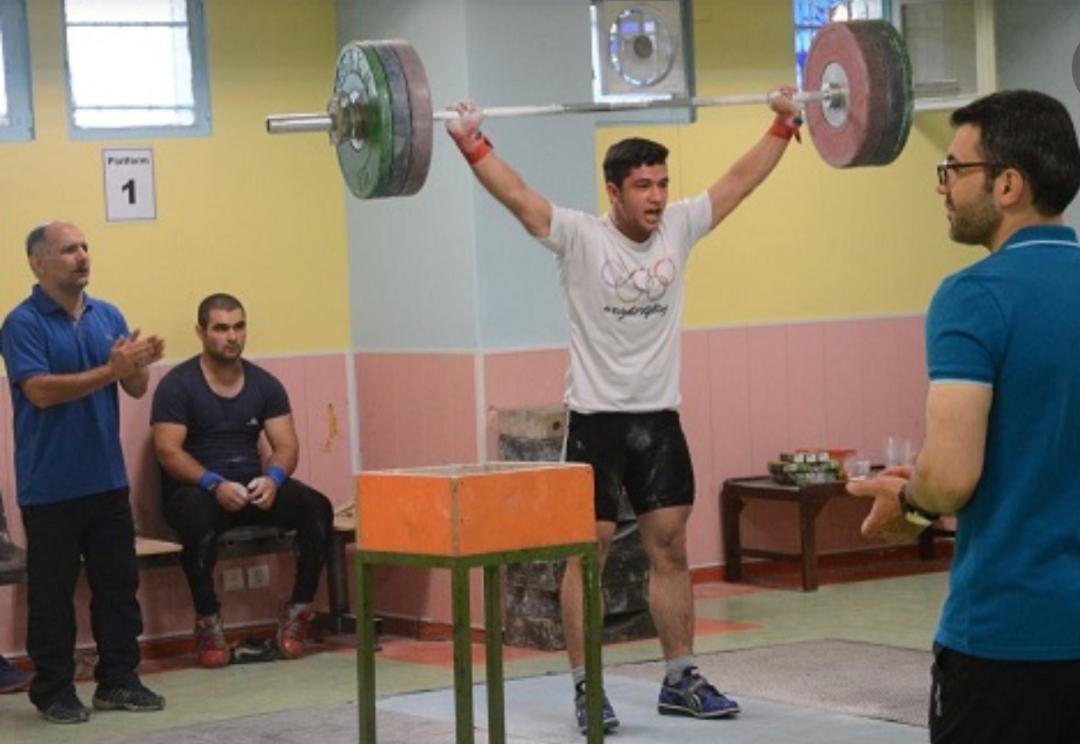 چهارفارسی در اردوی تیم ملی وزنه برداری نوجوانان ایران