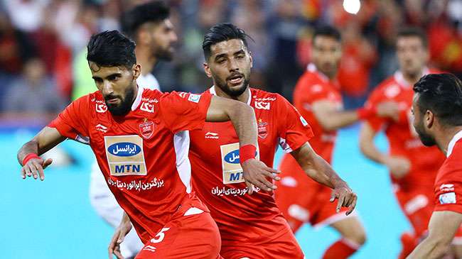 رسن: من هیچ پیشنهاد رسمی از پرسپولیس ندارم، لطفا نپرسید! / منتظر پیشنهاد اروپایی هستم/ پرسپولیس ۴۰ درصد قرارداد من را وصول نکرده است