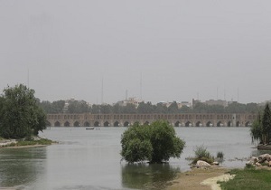 پیش بینی گرد و خاک محلی درنیمه شرقی استان اصفهان