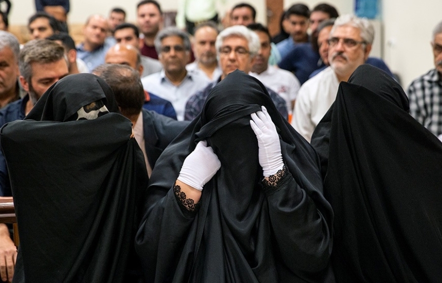 تفاوت پوشش متهمان زن در دادگاه پس از مخالفت  رئیس قوه قضائیه+ تصویر