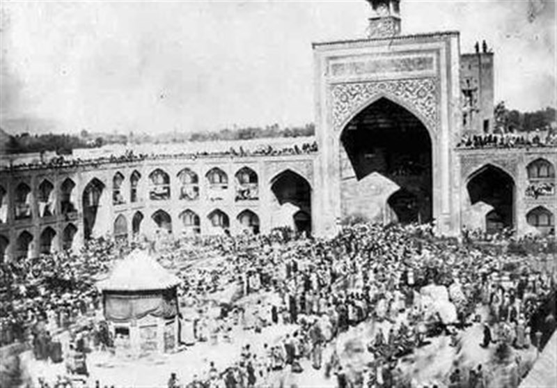 روایتی از شاهد کشتار وحشیانه گوهرشاد: مردم را به دستور رضاخان زنده به گور کردند