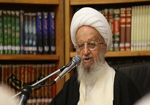 اختلاس‌ را باسوادان بی تقوا انجام می دهند/دانش زمانی مفید است که با تقوا همراه باشد