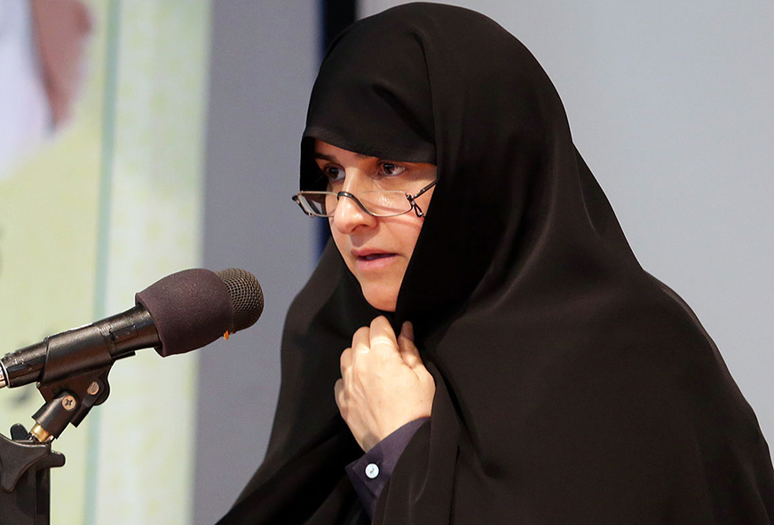 نیازمند حضور بانوان فعال در عرصه‌های فرهنگی، دینی و اجتماعی هستیم