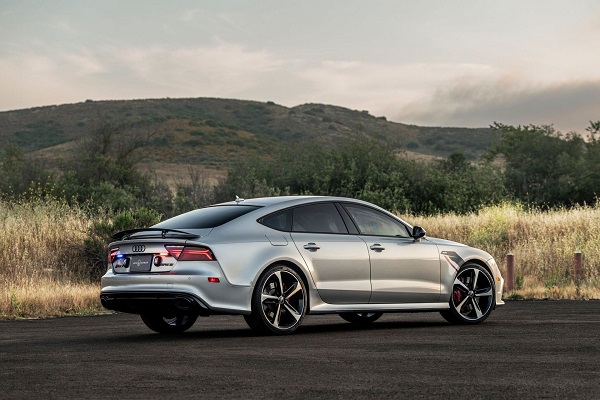 خودرو Audi RS7 Sportback، سریع&zwnj;ترین خودرو زرهی جهان