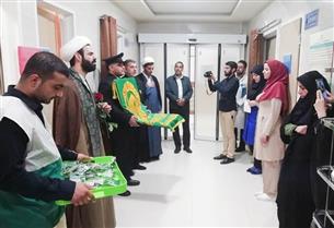 خادمان آستان قدس رضوی از بیماران بوشهری عیادت کردند