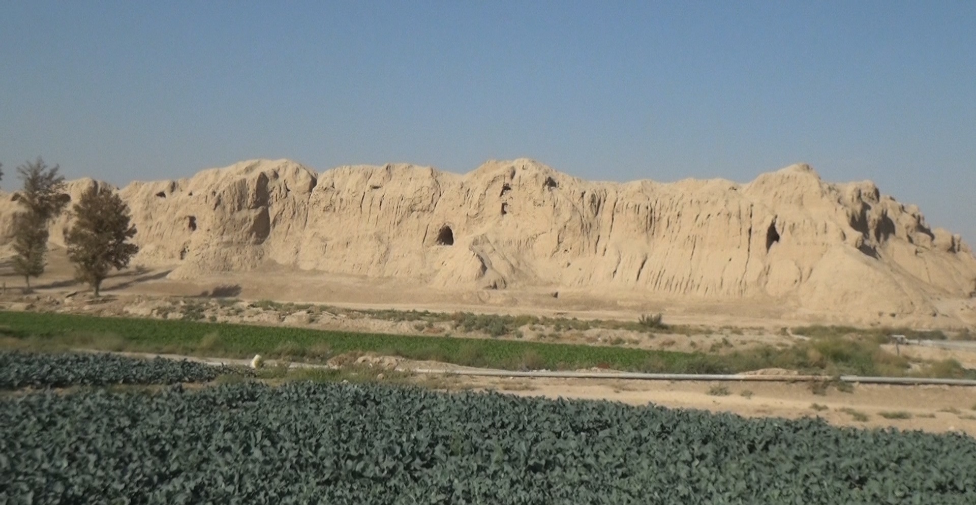 آشنایی با ۱۱ بنای خشتی ایران/بزرگترین قلعه خشتی جهان در کدام استان است؟ +تصاویر