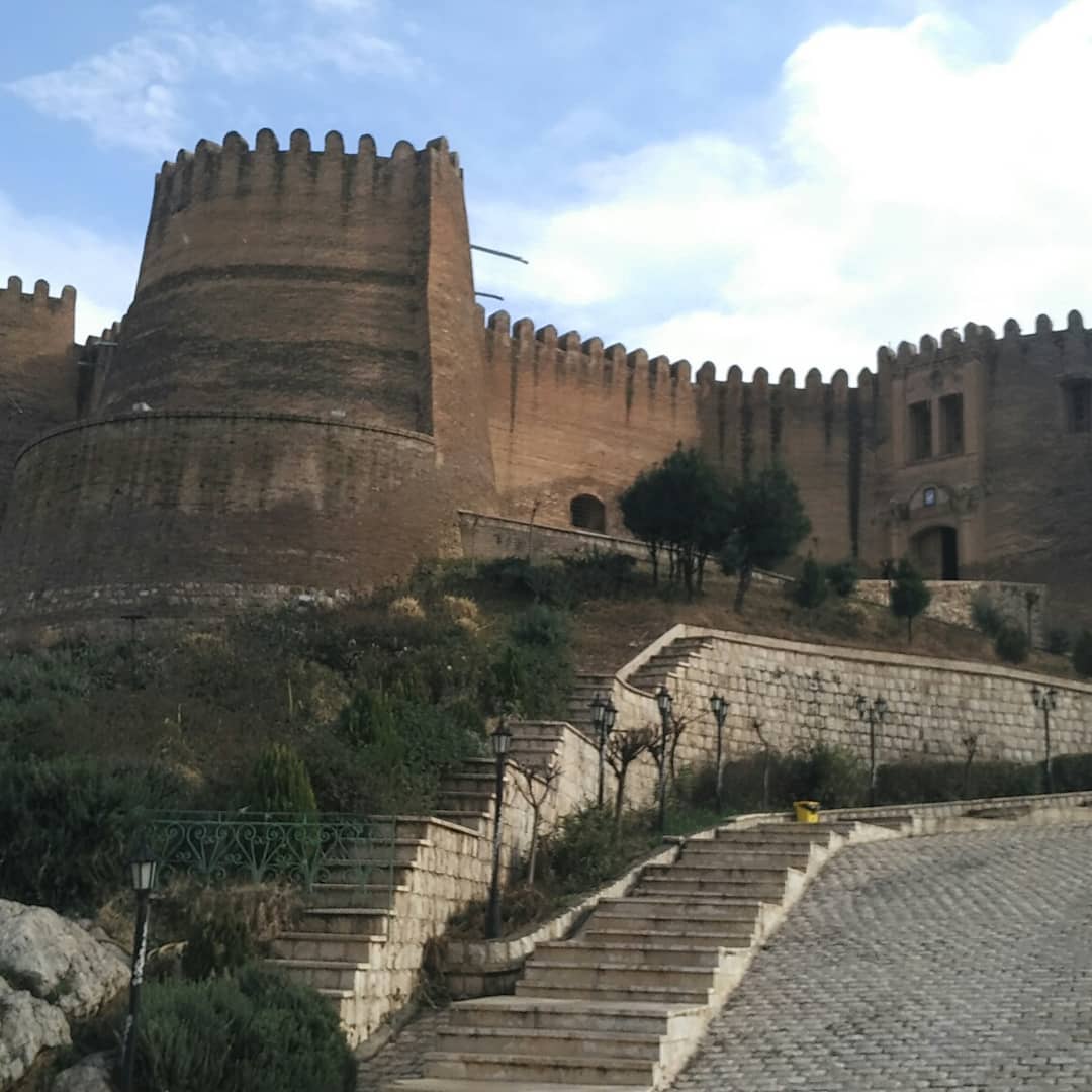 آشنایی با ۱۱ بنای خشتی ایران/بزرگترین قلعه خشتی جهان در کدام استان است؟ +تصاویر