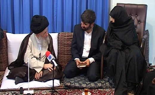 شهدا رهبر عملی جامعه اند/خانواده شهدا دارای مقامات والایی هستند