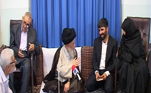 شهدا رهبر عملی جامعه اند/خانواده شهدا دارای مقامات والایی هستند