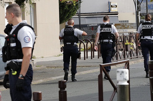 درگیری پلیس در پاریس با پناهجویان