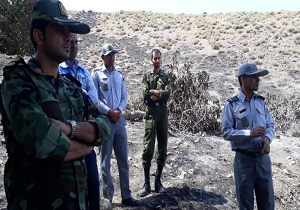 استقرار نیرو‌های تخصصی اطفاء حریق در روستای بیدان پنج
