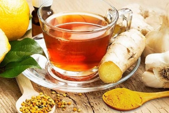 فرمولی طبیعی که صورتتان را مثل آینه صاف می&zwnj;کند+ اسموتی شاداب کننده پوست