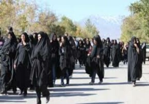 همایش پیاده روی بانوان بسیجی در خضری دشت بیاض