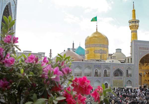 جشن ولادت امام رضا (ع) در حرم رضوی برگزار شد