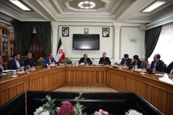 مردم باید از نحوه هزینه کرد مالیات پرداختی اطلاع پیدا کنند.