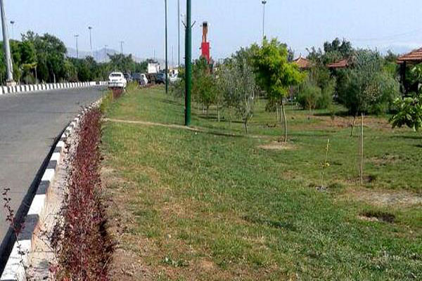 آماده سازی بولوار ۲۲ بهمن برای برگزاری جشنواره تابستانی کرمان