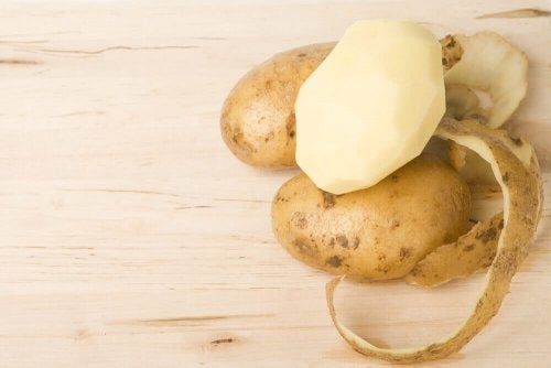 دفع سنگ کلیه با پوست سیب زمینی +فرمول درمان شوره سر و لک پوست