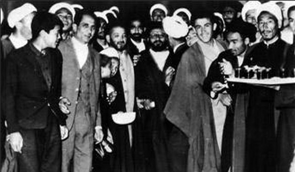 ماجرای ملاقات تاریخی علامه بلخی با امام خمینی (ره) در نجف + تصاویر ماجرای ملاقات تاریخی علامه بلخی با امام خمینی (ره) در نجف + تصاویر