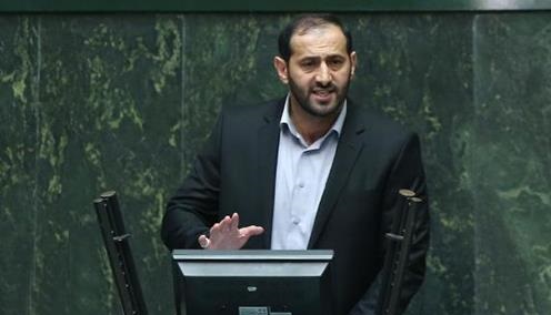 آقای غلامی توپ را داخل مجلس نیاندازید!/ شرط سنی برای استخدام دانشجویان دکترا باید افزایش یابد